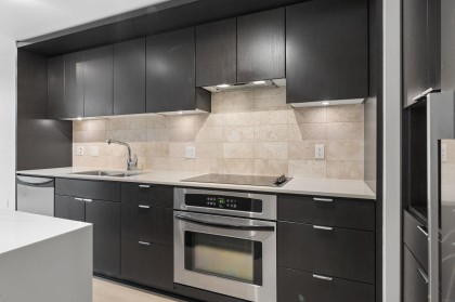 Photo 10 at 306 - 1320 Chesterfield Avenue, Central Lonsdale, North Vancouver