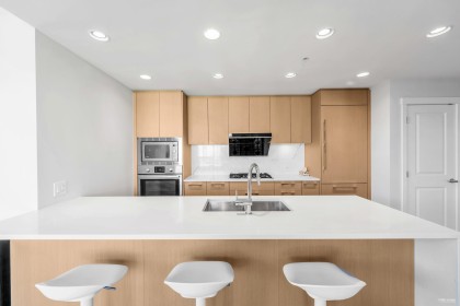 Photo 10 at 606 - 3533 Ross Drive, University VW, Vancouver West