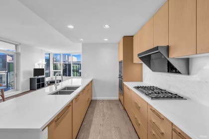 Photo 8 at 606 - 3533 Ross Drive, University VW, Vancouver West