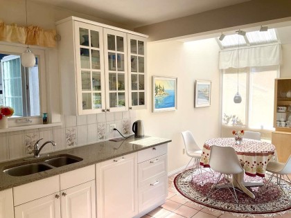 Photo 3 at 3974 W 18th Avenue, Dunbar, Vancouver West