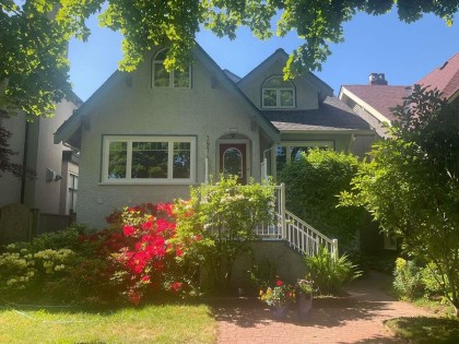 Photo 1 at 3974 W 18th Avenue, Dunbar, Vancouver West