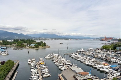 Photo 11 at 1703 - 560 Cardero Street, Coal Harbour, Vancouver West