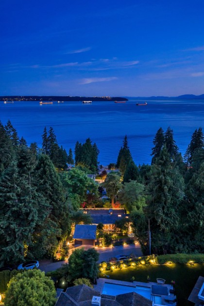 Photo 2 at 2968 Mathers Crescent, Altamont, West Vancouver