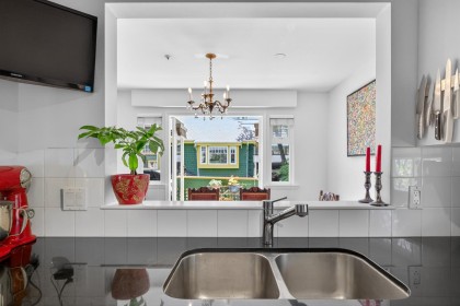 Photo 7 at 2950 W 8th Avenue, Kitsilano, Vancouver West