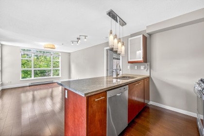 Photo 6 at 307 - 3839 W 4th Avenue, Point Grey, Vancouver West