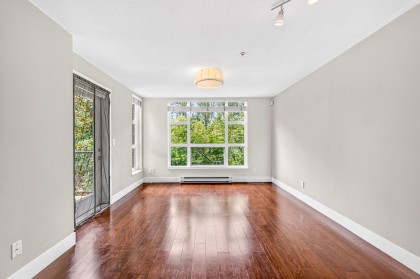 Photo 9 at 307 - 3839 W 4th Avenue, Point Grey, Vancouver West