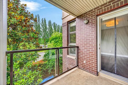 Photo 10 at 307 - 3839 W 4th Avenue, Point Grey, Vancouver West
