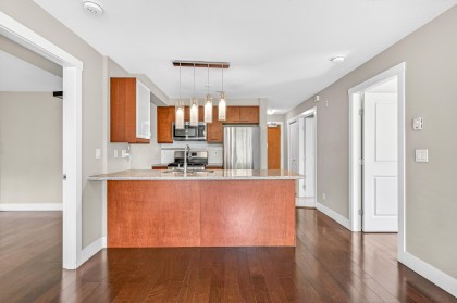 Photo 8 at 307 - 3839 W 4th Avenue, Point Grey, Vancouver West