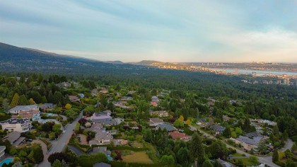 Photo 11 at 1440 Sandhurst Place, Chartwell, West Vancouver