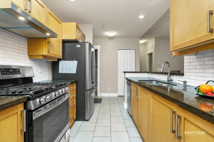 Photo 7 at 107 - 6328 Larkin Drive, University VW, Vancouver West