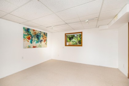 Photo 27 at 1561 Merlynn Crescent, Westlynn, North Vancouver