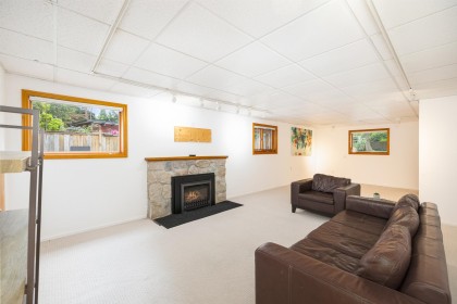 Photo 26 at 1561 Merlynn Crescent, Westlynn, North Vancouver