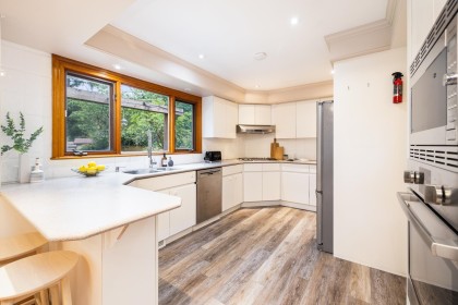 Photo 20 at 1561 Merlynn Crescent, Westlynn, North Vancouver