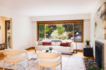 Photo 10 at 1561 Merlynn Crescent, Westlynn, North Vancouver