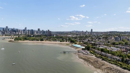 Photo 6 at 2651 Point Grey Road, Kitsilano, Vancouver West