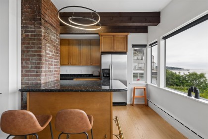 Photo 12 at 2651 Point Grey Road, Kitsilano, Vancouver West