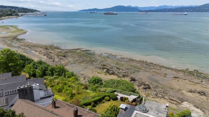 Photo 7 at 2651 Point Grey Road, Kitsilano, Vancouver West