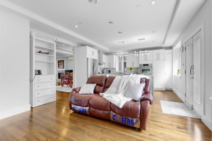 Photo 16 at 2922 W 41st Avenue, Kerrisdale, Vancouver West