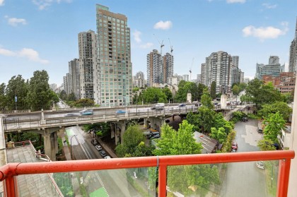 Photo 16 at 1005 - 1000 Beach Avenue, Vancouver West