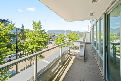 Photo 9 at 206 - 560 Nicola Street, Coal Harbour, Vancouver West