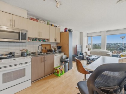 Photo 3 at 710 - 550 Taylor Street, Downtown VW, Vancouver West