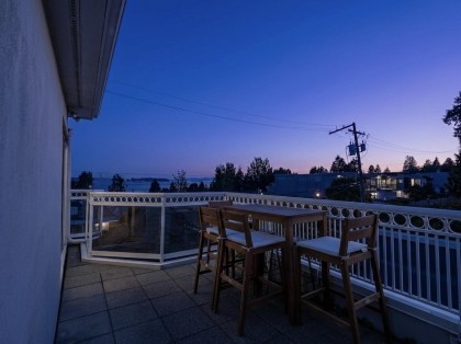 Photo 18 at 202 - 2440 Haywood Avenue, Dundarave, West Vancouver