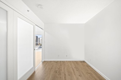 Photo 19 at 910 - 833 Seymour Street, Downtown VW, Vancouver West