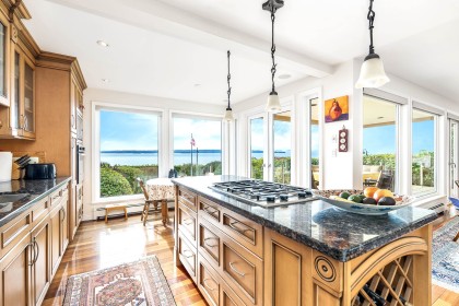 Photo 12 at 2328 Bellevue Avenue, Dundarave, West Vancouver