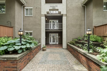 Photo 2 at 104 - 526 W 13th Avenue, Fairview VW, Vancouver West