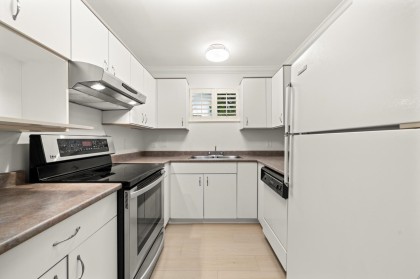 Photo 5 at 104 - 526 W 13th Avenue, Fairview VW, Vancouver West
