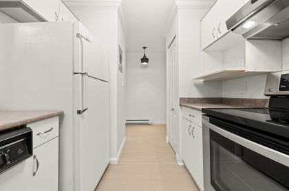 Photo 4 at 104 - 526 W 13th Avenue, Fairview VW, Vancouver West