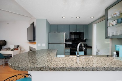 Photo 16 at 1082 Hornby Street, Downtown VW, Vancouver West