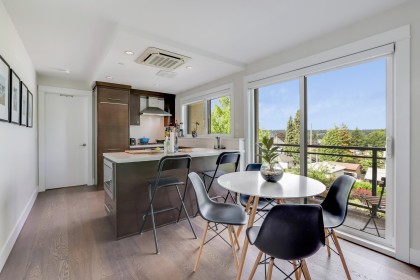 Photo 6 at 301 - 3028 Arbutus Street, Kitsilano, Vancouver West
