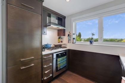 Photo 11 at 301 - 3028 Arbutus Street, Kitsilano, Vancouver West
