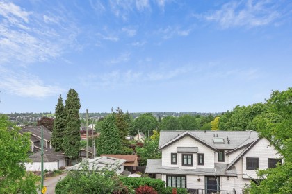 Photo 8 at 301 - 3028 Arbutus Street, Kitsilano, Vancouver West