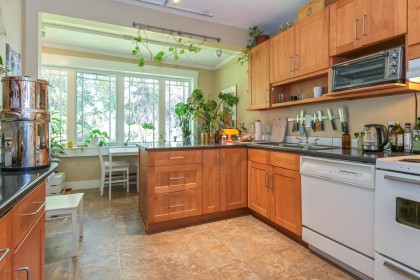 Photo 17 at 3422 - - 3424 W 2nd Avenue, Kitsilano, Vancouver West