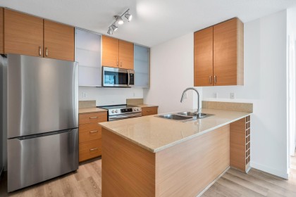 Photo 3 at 1601 - 928 Homer Street, Yaletown, Vancouver West