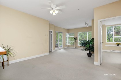 Photo 7 at 207 - 6198 Ash Street, Oakridge VW, Vancouver West