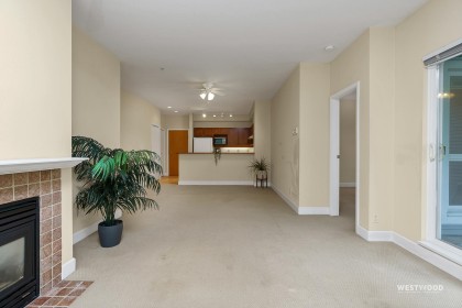 Photo 11 at 207 - 6198 Ash Street, Oakridge VW, Vancouver West