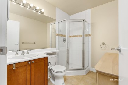 Photo 19 at 207 - 6198 Ash Street, Oakridge VW, Vancouver West