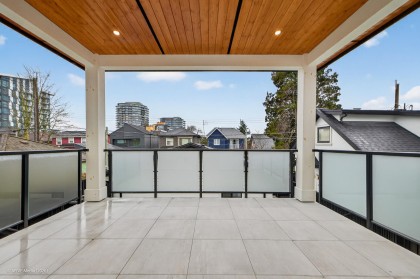Photo 1 at 1554 W 66th Avenue, S.W. Marine, Vancouver West