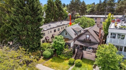 Photo 3 at 2012 York Avenue, Kitsilano, Vancouver West