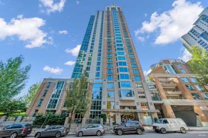 Photo 2 at 507 - 388 Drake Street, Yaletown, Vancouver West