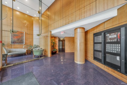 Photo 3 at 507 - 388 Drake Street, Yaletown, Vancouver West