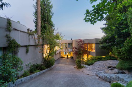 Photo 4 at 3912 Marine Drive, West Bay, West Vancouver