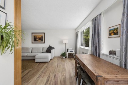 Photo 7 at 207 - 2494 Cornwall Avenue, Kitsilano, Vancouver West