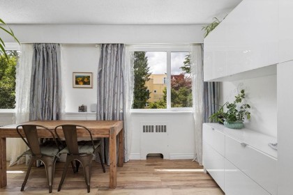 Photo 8 at 207 - 2494 Cornwall Avenue, Kitsilano, Vancouver West