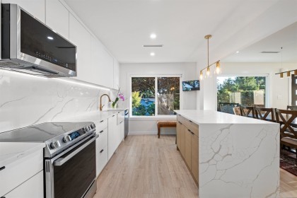 Photo 5 at 3812 Dalkeith Drive, Upper Lonsdale, North Vancouver