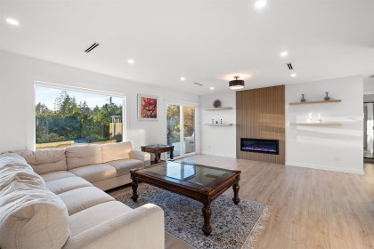 Photo 14 at 3812 Dalkeith Drive, Upper Lonsdale, North Vancouver