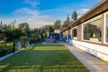 Photo 11 at 3812 Dalkeith Drive, Upper Lonsdale, North Vancouver